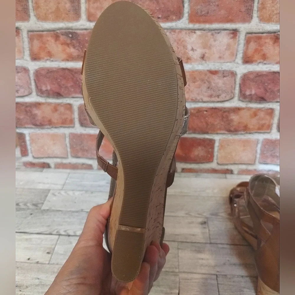 Guess Gold/Tan Wedge Sandals Size 8 1/2